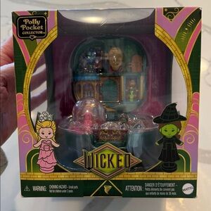 Polly Pocket x Wicked Collector Set🩷